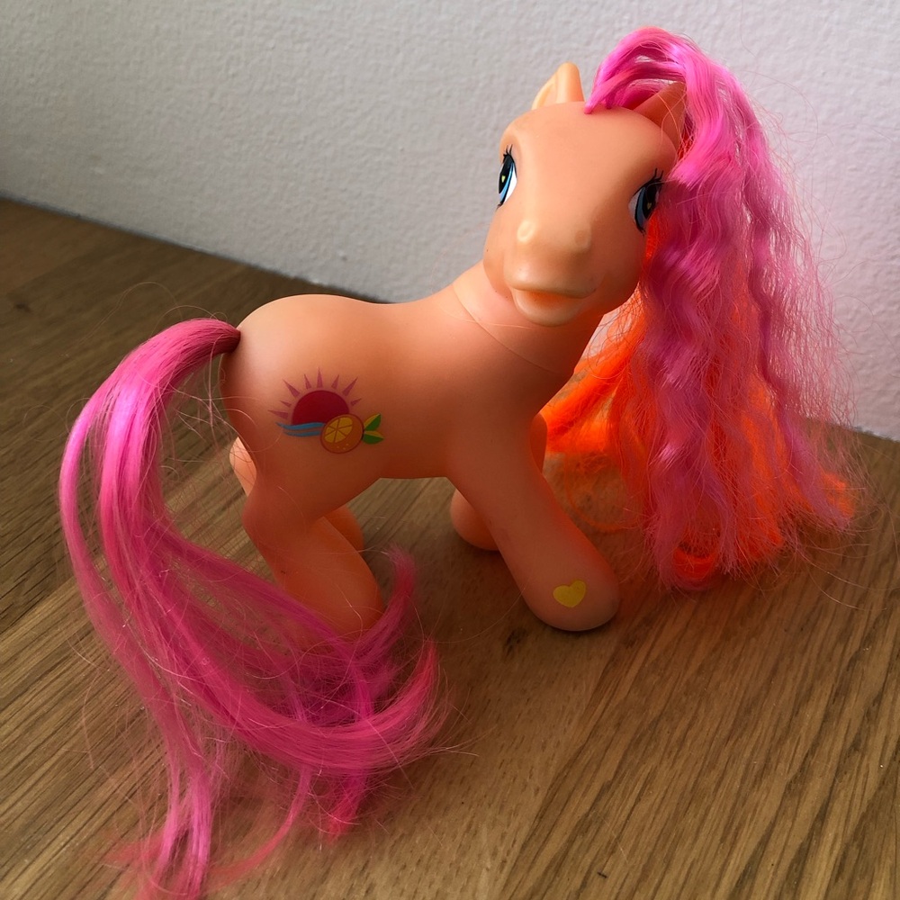 Y2K 2004 G3 My Little Pony Tangerine Sunset MLP Butterfly Island Sunny Scents